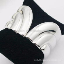 Striped Shiny Silver Wide Zinc Alloy Cuff Bangle With Spring